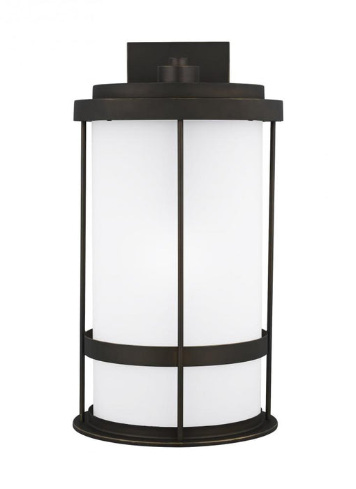 Wilburn Extra Large One Light Outdoor Wall Lantern | 8890901-71
