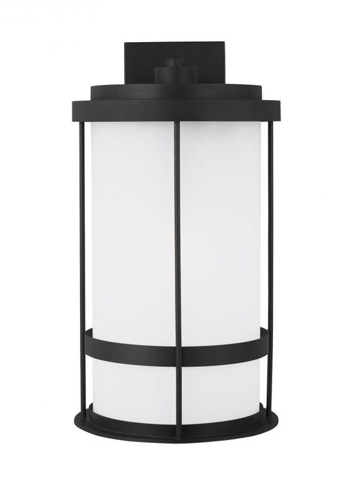 Wilburn Extra Large One Light Outdoor Wall Lantern | 8890901EN3-12