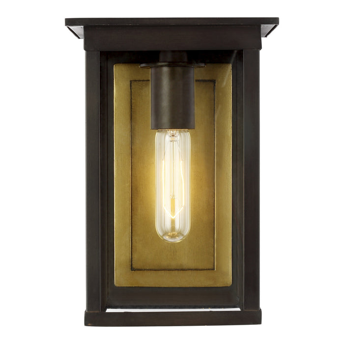 Freeport Small Outdoor Wall Lantern | CO1101HTCP